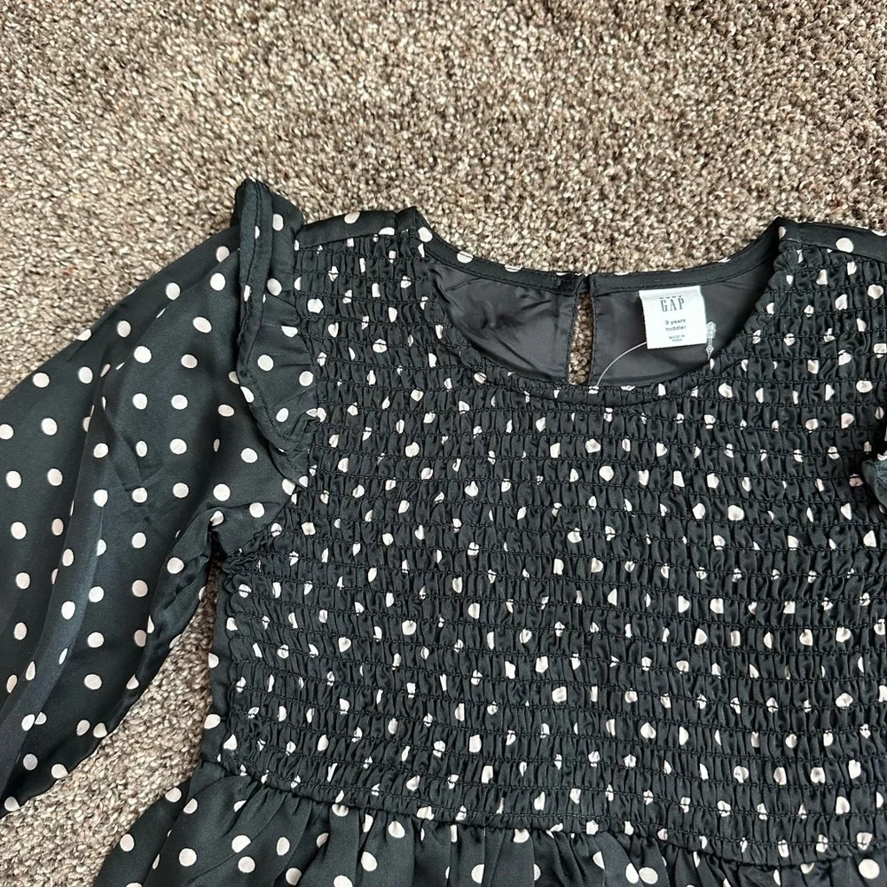 NWT GAP Satin Smocked Polka Dot Fit & Flare Ruffle Shoulder Dress 3T